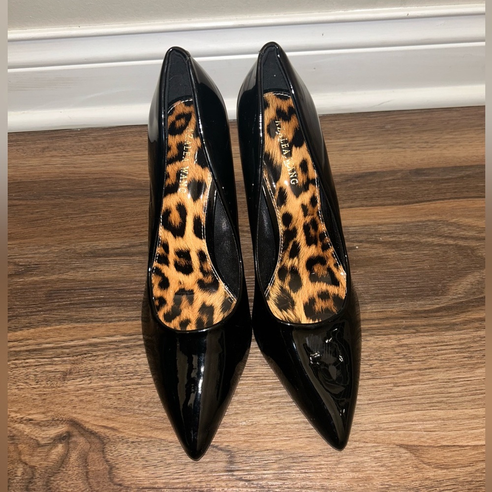 AKIRA Black Patent Heels with Leopard Insole